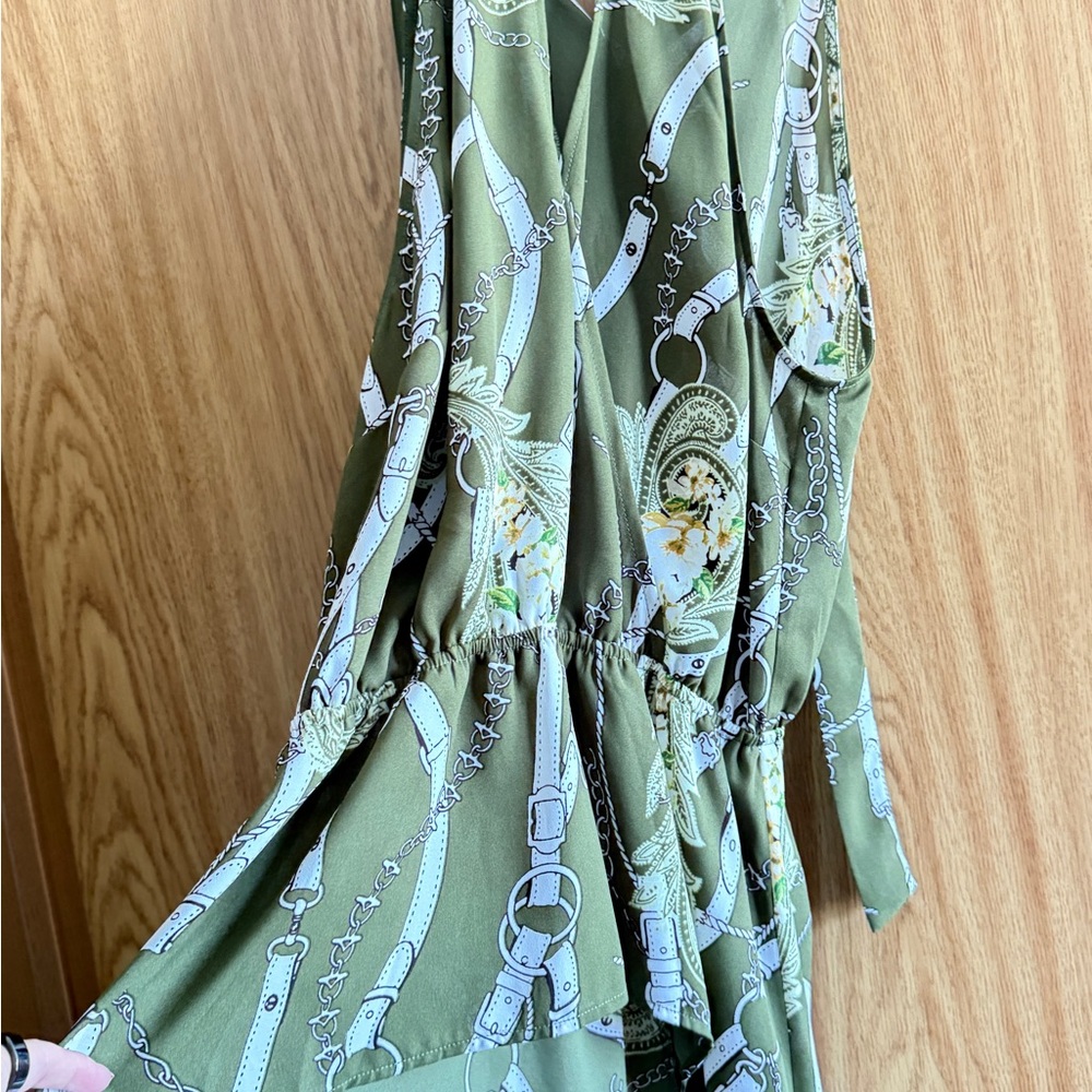 Elegant Green Patterned Dress